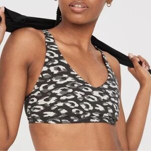 Aerie Offline Goals Plunge Sports Bra Red & Cream small NWT